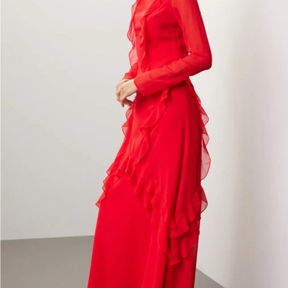Delfi collective “Annika” red gown perfect for Valentine’s Day 🌹♥️ - Picture 3 of 7